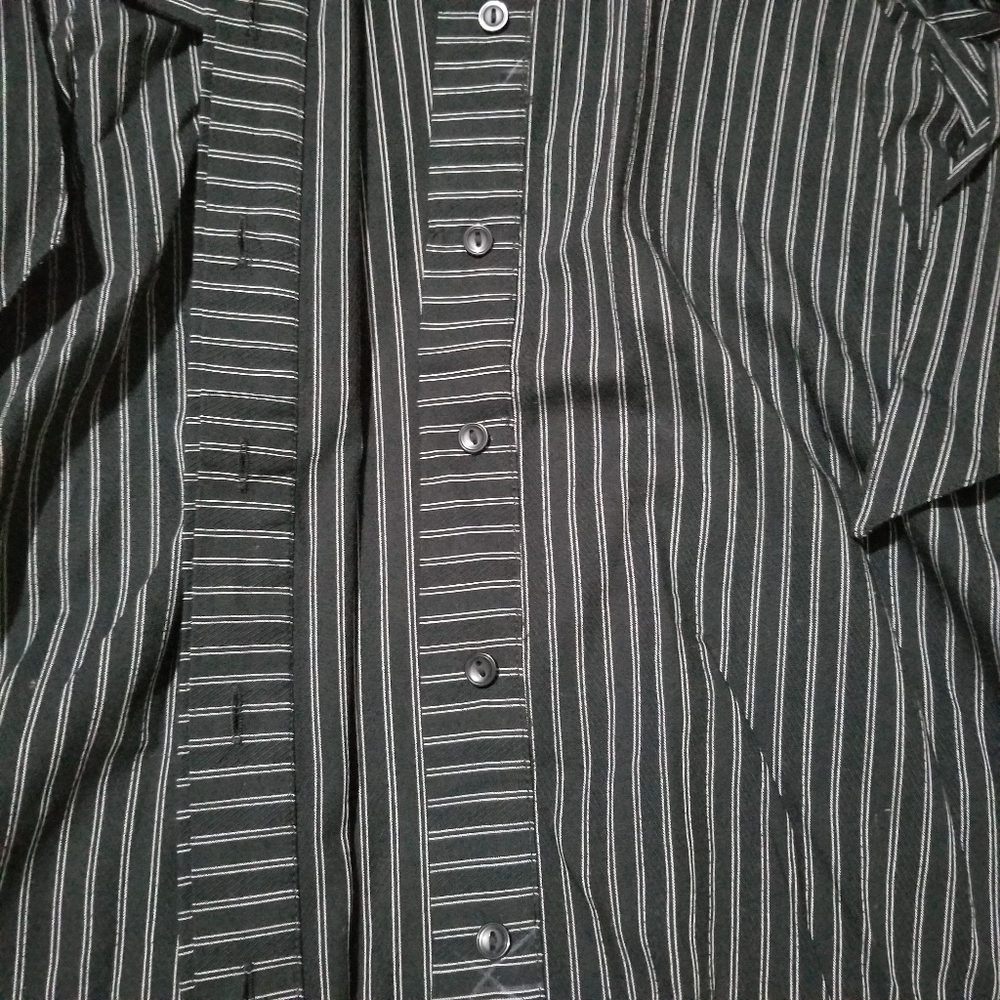 Button down shirt - Picture 2 of 4